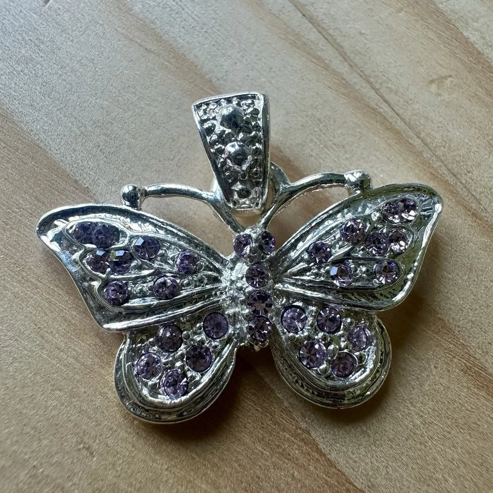 Vintage Pendants 1-1.75 Inch 7 Item Lot‎ Cross Heart Butterfly Metal Stone Glass